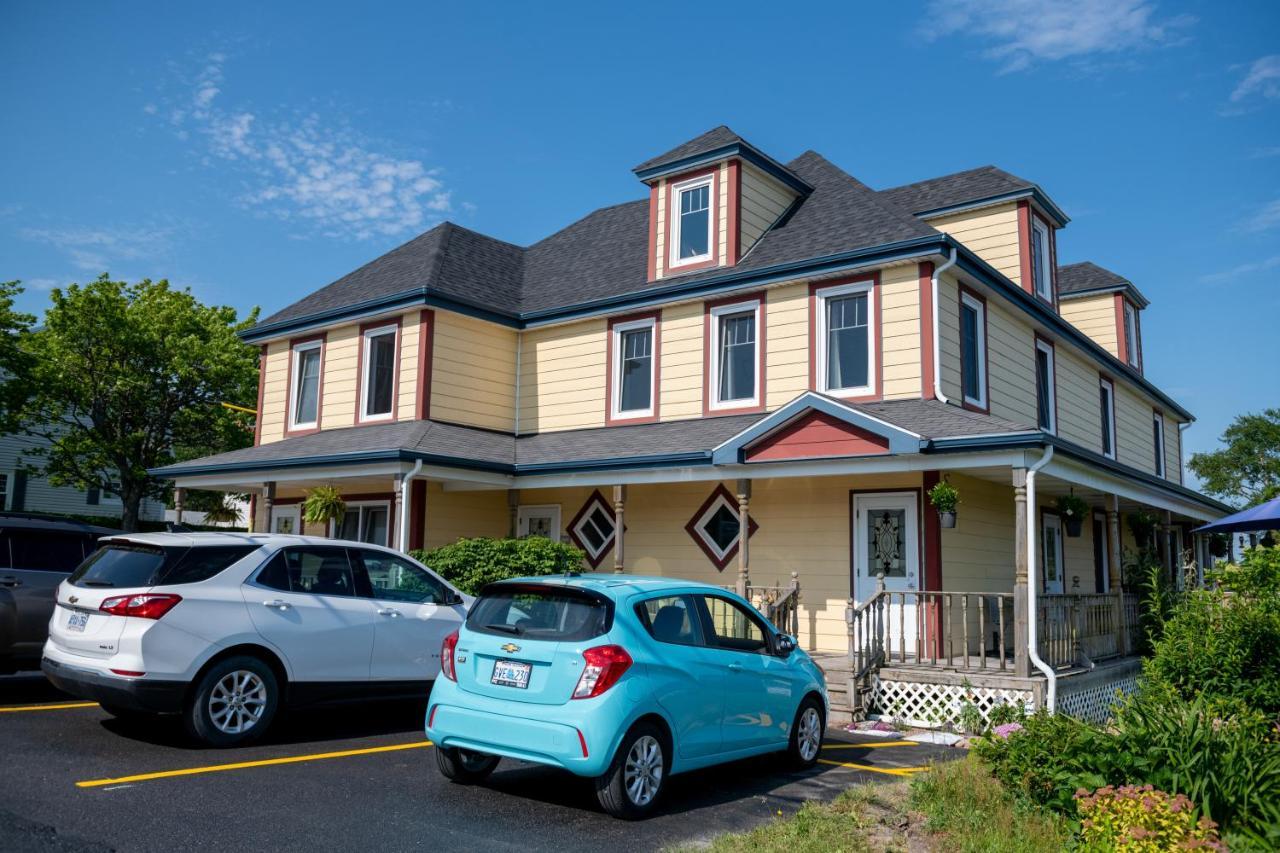 Pepperell Place Inn Inc. St. Peter's المظهر الخارجي الصورة