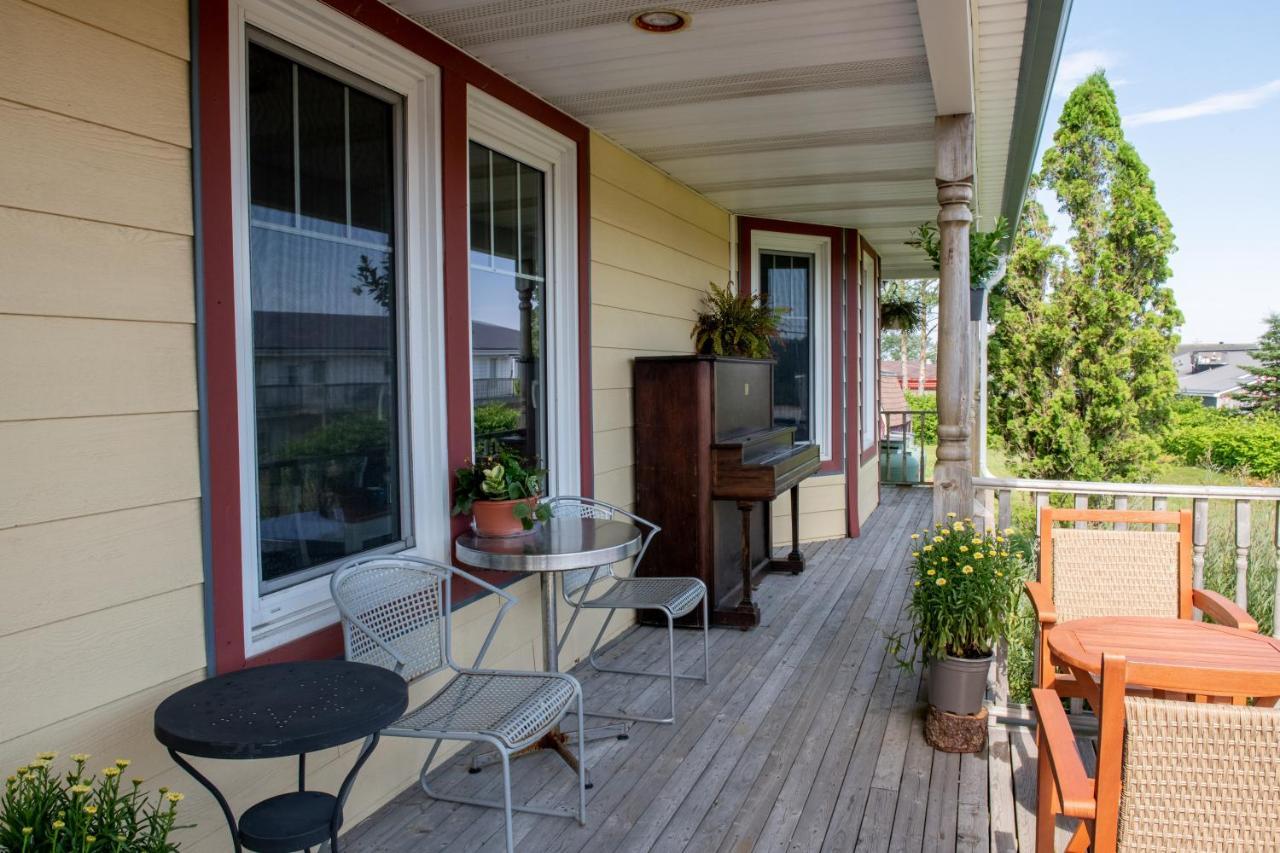 Pepperell Place Inn Inc. St. Peter's المظهر الخارجي الصورة