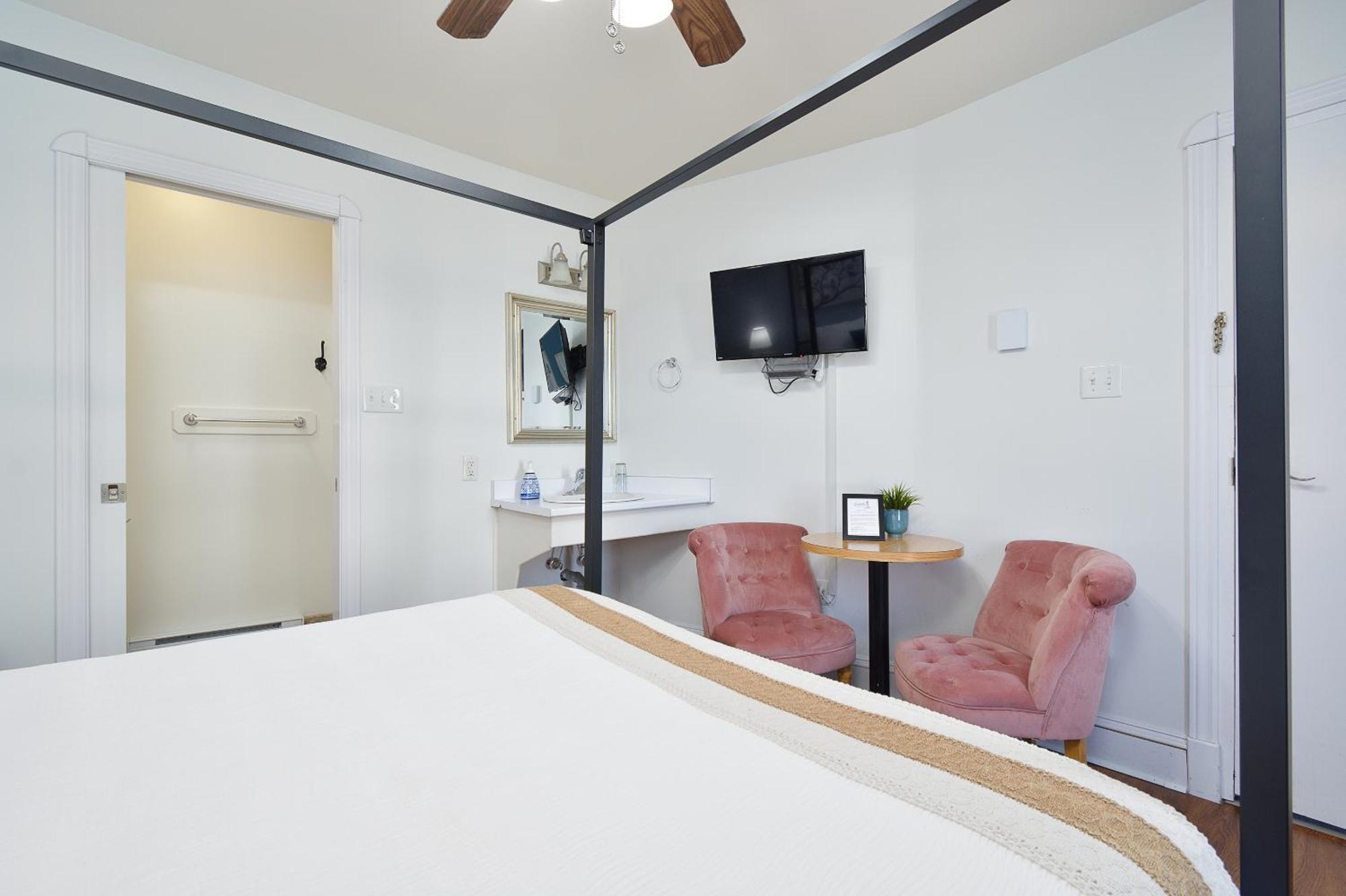 Pepperell Place Inn Inc. St. Peter's المظهر الخارجي الصورة